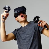 VR環境をより快適に！「ケーブル・ランニングワイヤ VR」とは